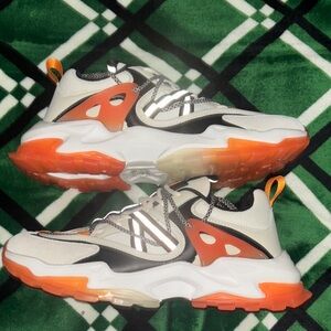 Men’s Mazino Stylish Orange and Black Sneakers size 10.5